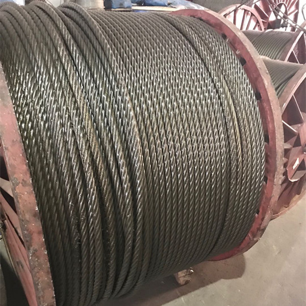 6x37 Ungalvanized Steel Wire Rope with Grease for Marine Lifting