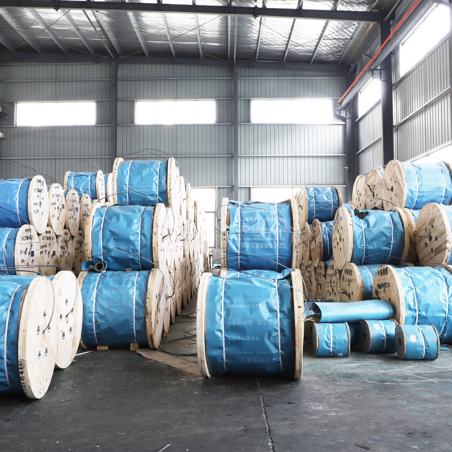 18*7 Class Galvanized Steel Wire Rope 1770N/mm2 No-rotating with many layers