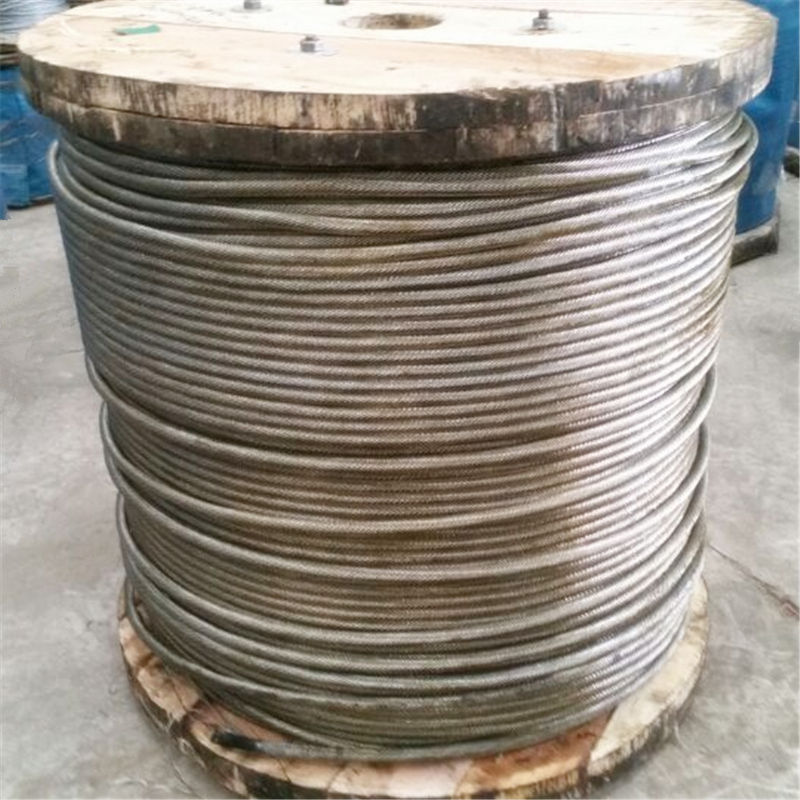 Factory 6x37 18mm Ungalvanized Steel Wire Rope for Docks, Ships, Cables, Hydra Tower Crane Wire Rope Sling